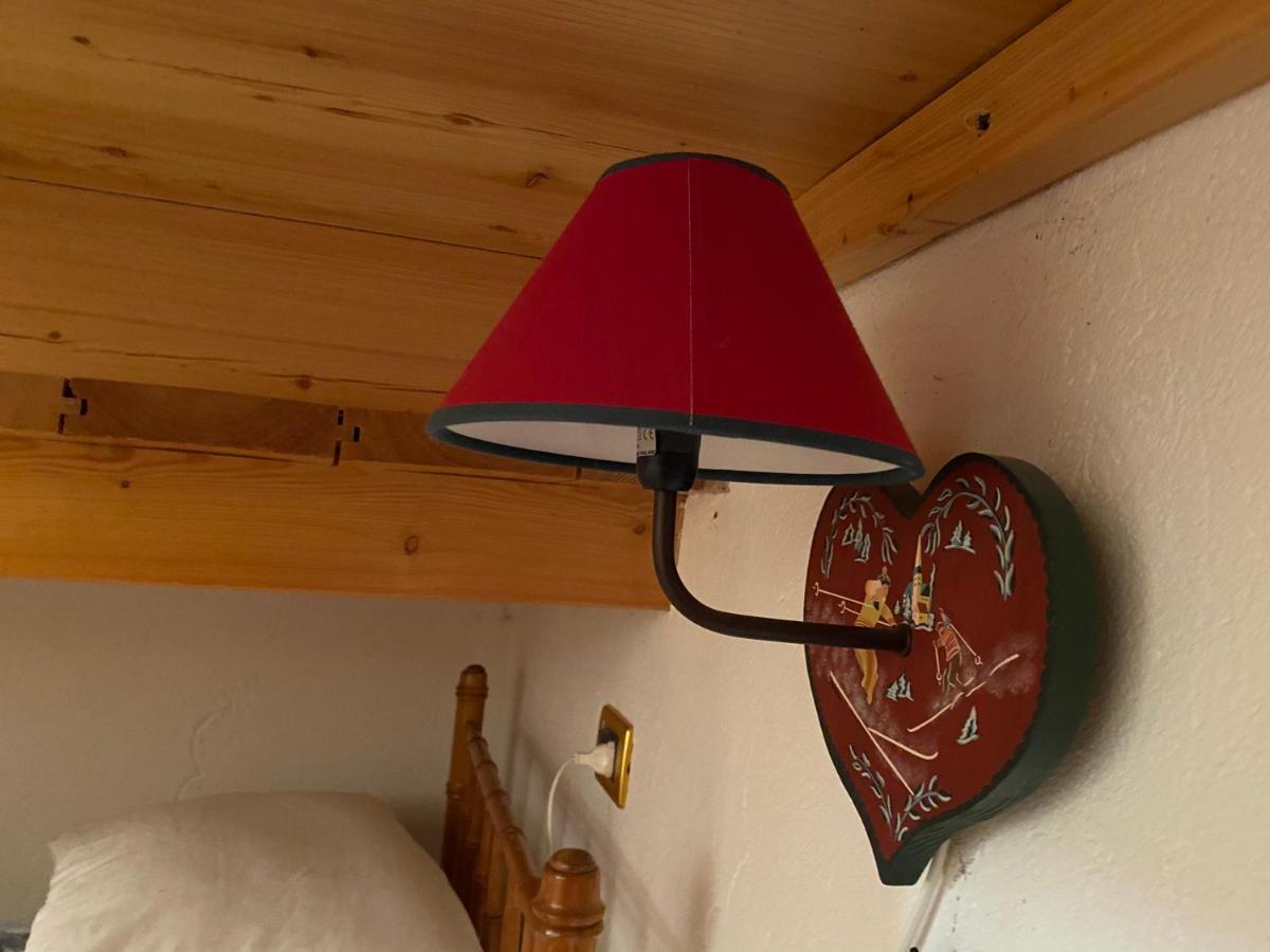 Chalet Cretaz ヴァルトゥルナンシュ エクステリア 写真