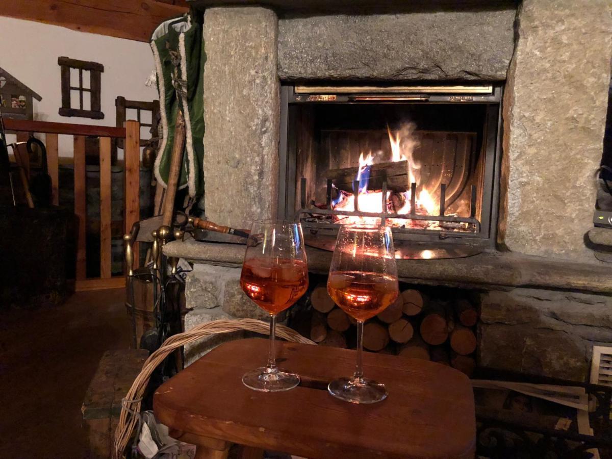 Chalet Cretaz ヴァルトゥルナンシュ エクステリア 写真