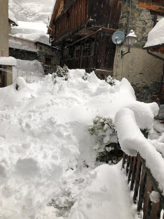 Chalet Cretaz ヴァルトゥルナンシュ エクステリア 写真