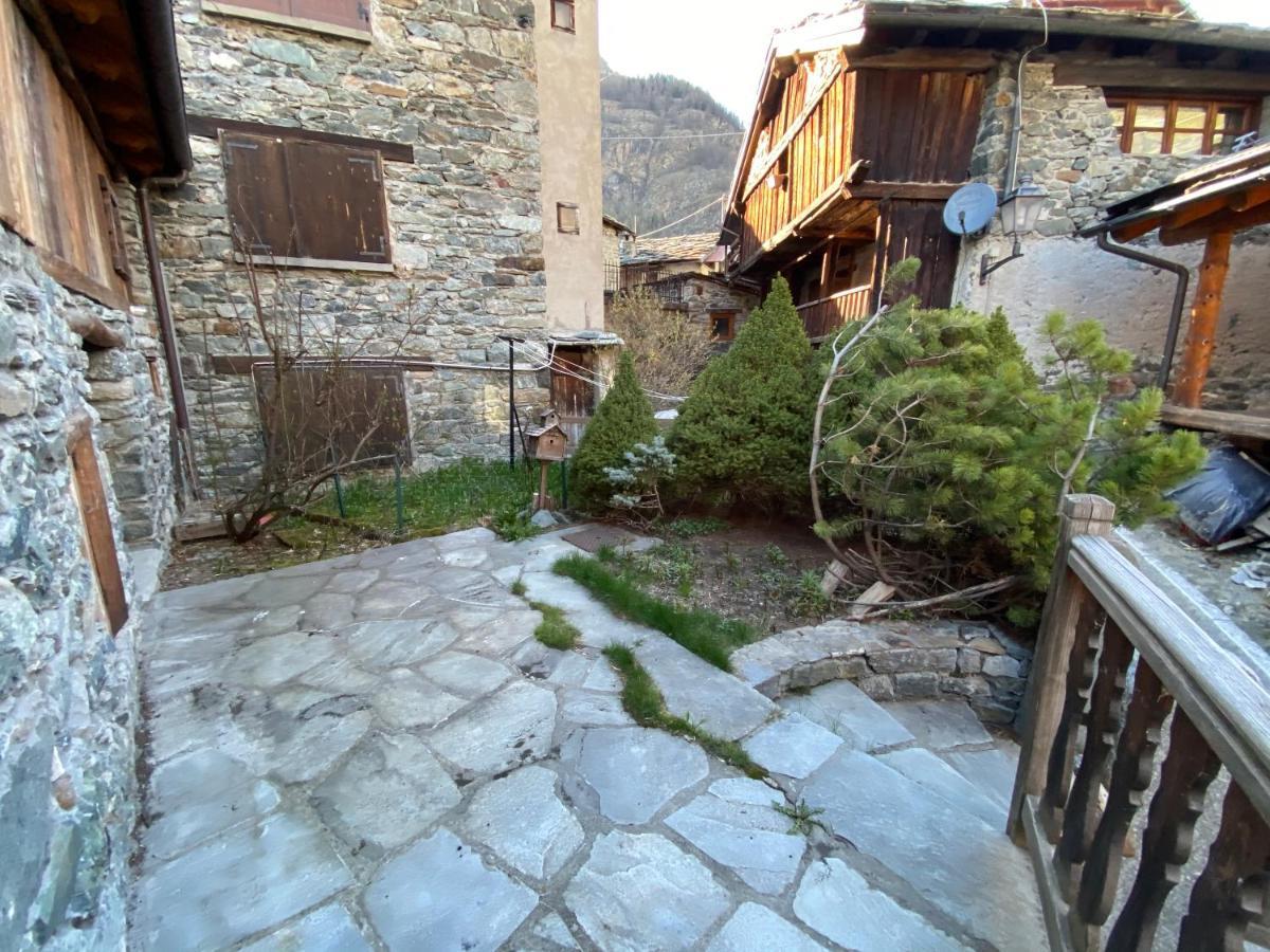 Chalet Cretaz ヴァルトゥルナンシュ エクステリア 写真